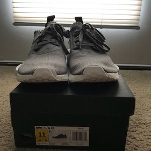 New Adidas NMD women’s size 11 men’s size 9!